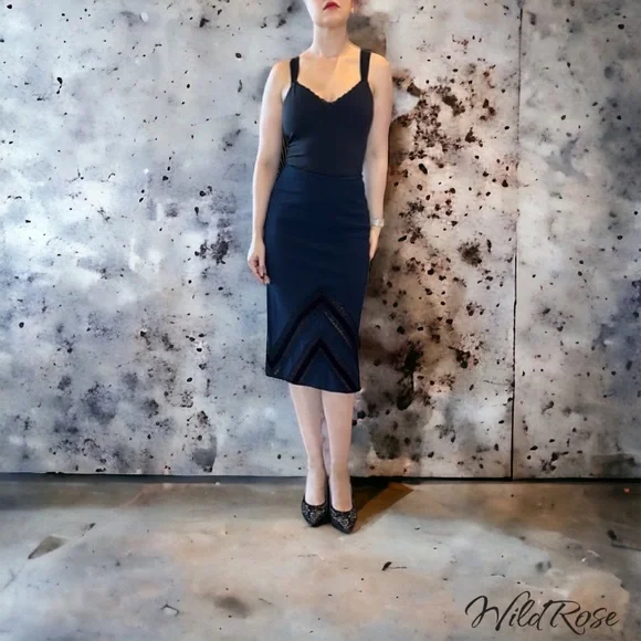 ROLAND MOURET NAVY BLUE BLACK LAC3 & VELVET PENCIL SKIRT SZ US 10 - Picture 5 of 17